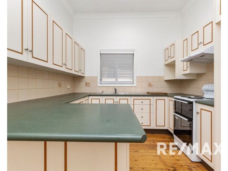 35 Gloucester Street, Junee NSW 2663