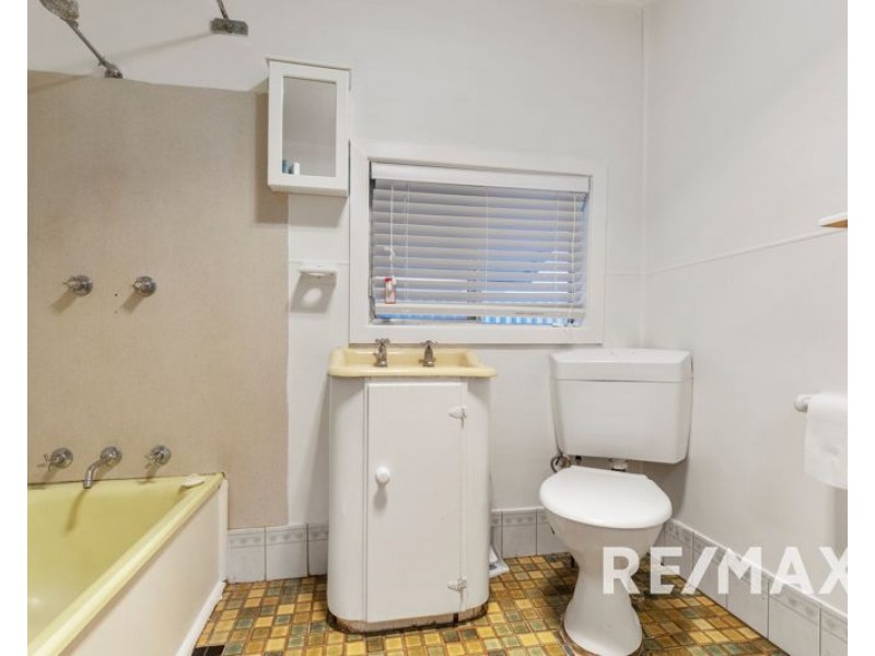 35 Gloucester Street, Junee NSW 2663