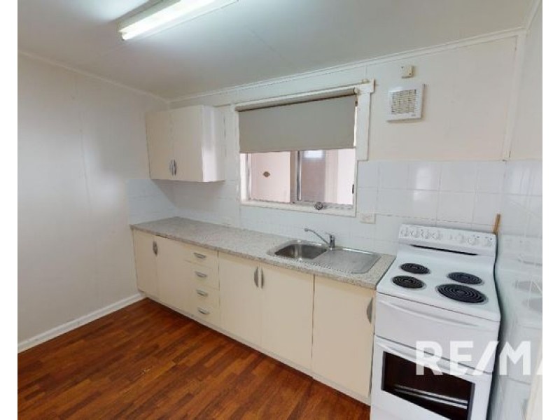 7 George Street, Junee NSW 2663