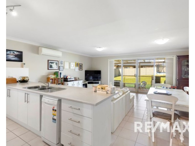 2 Adams Street, Junee NSW 2663