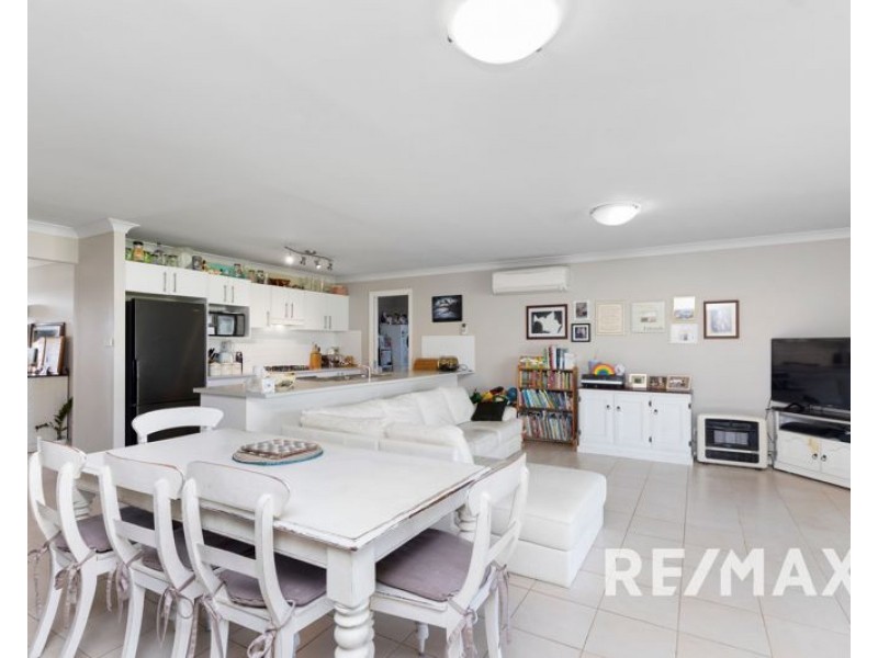 2 Adams Street, Junee NSW 2663