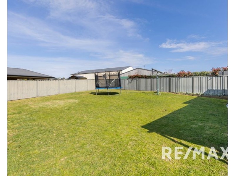2 Adams Street, Junee NSW 2663