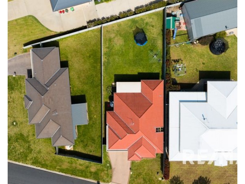 2 Adams Street, Junee NSW 2663