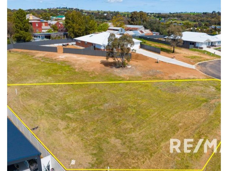31 Hayes Crescent, Junee NSW 2663