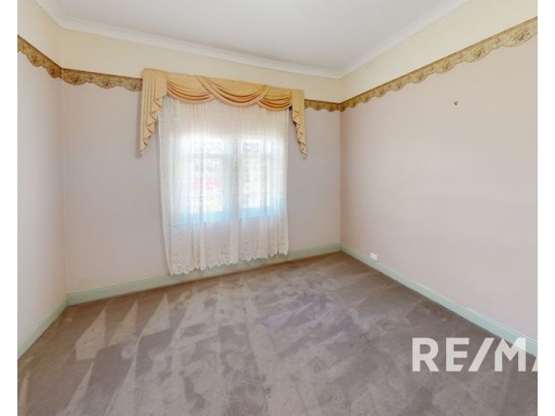 18 Florence Street, Junee NSW 2663