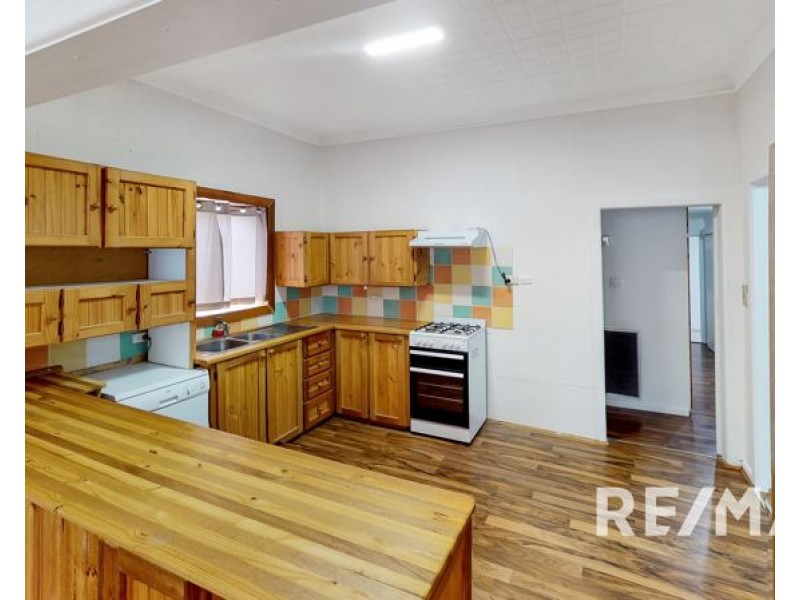 34 Marquis Street, Junee NSW 2663