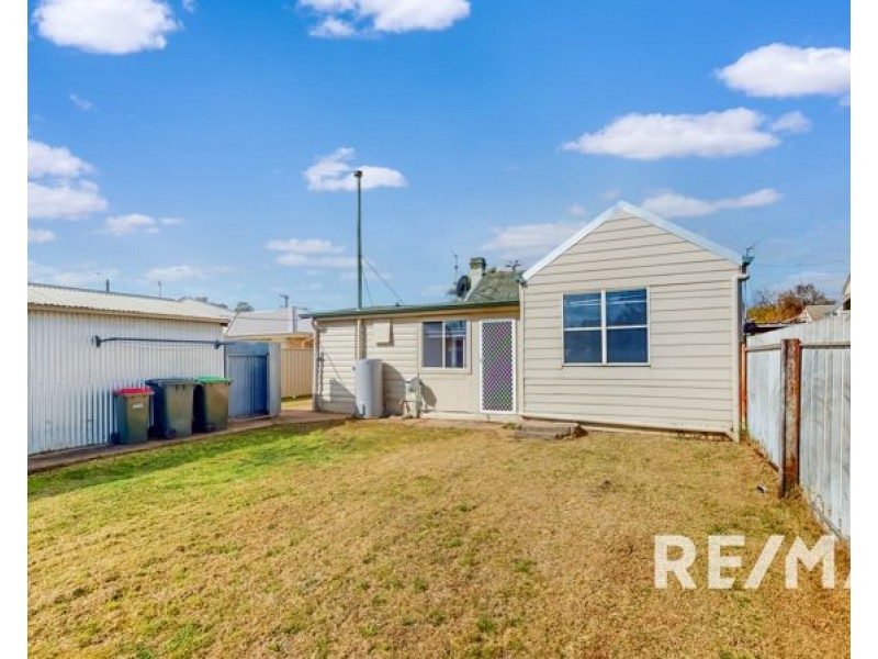 1 Ducker Street, Junee NSW 2663