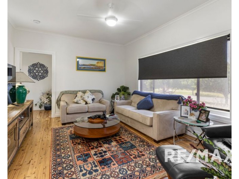 59 Seignior Street, Junee NSW 2663