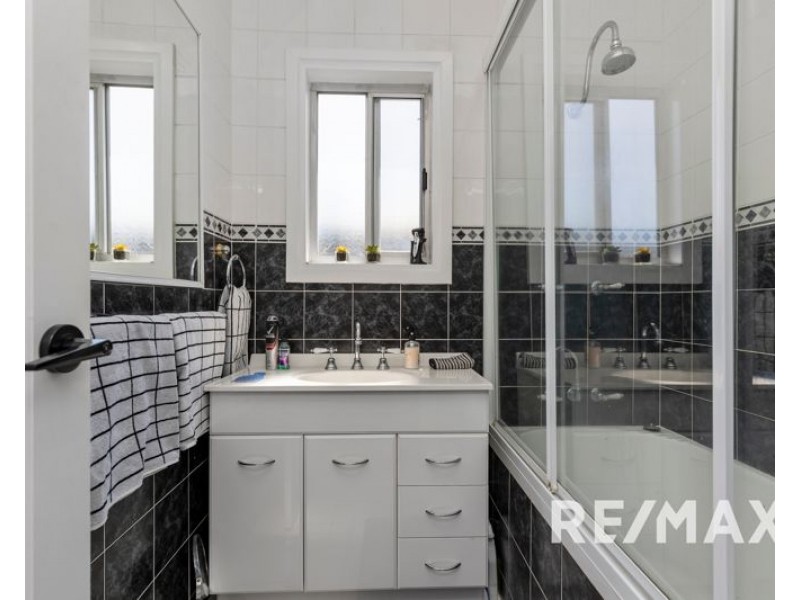 59 Seignior Street, Junee NSW 2663