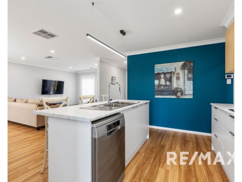 12 Hayes Crescent, Junee NSW 2663