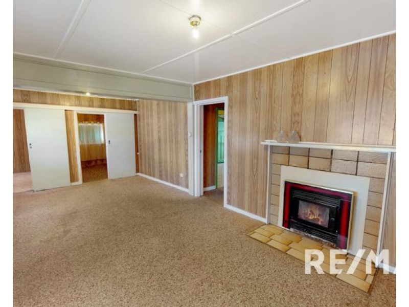 30 Ducker Street, Junee NSW 2663