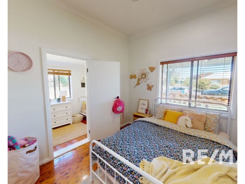 12 Florence Street, Junee NSW 2663