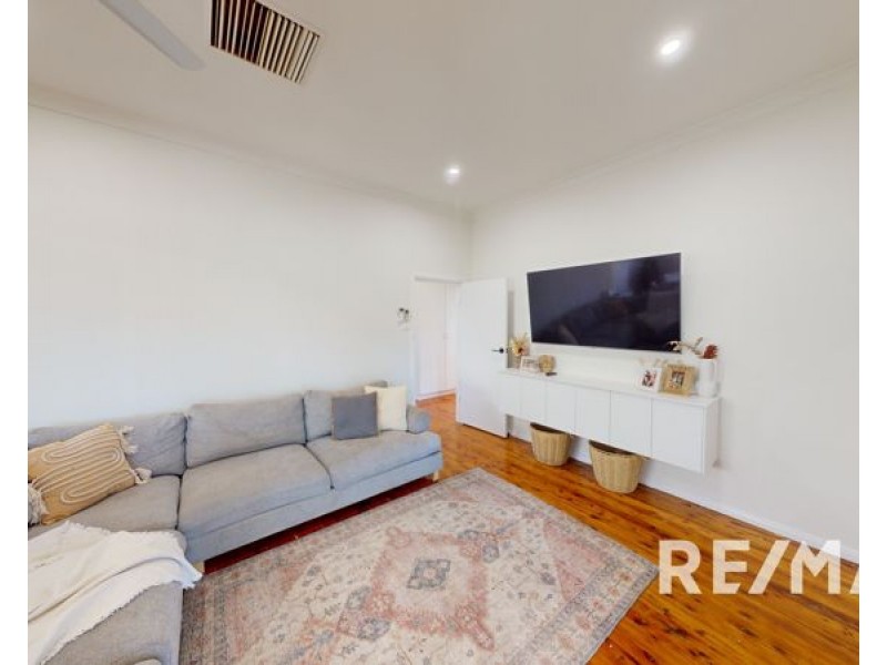 12 Florence Street, Junee NSW 2663