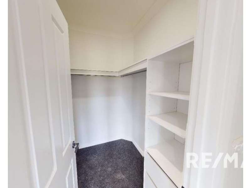 4 Waterworks Road, Junee NSW 2663