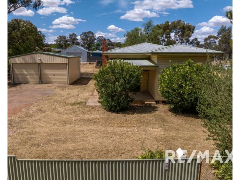 9 Wallace Street, Coolamon NSW 2701
