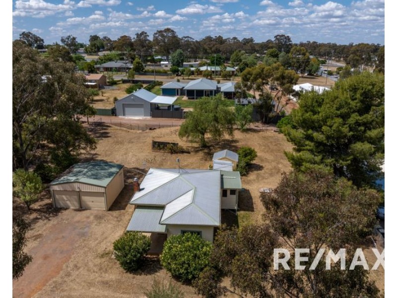 9 Wallace Street, Coolamon NSW 2701