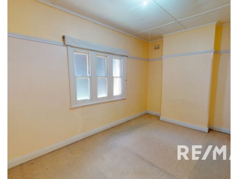 33 Hill Street, Junee NSW 2663
