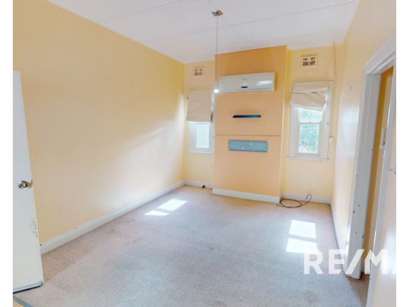 33 Hill Street, Junee NSW 2663