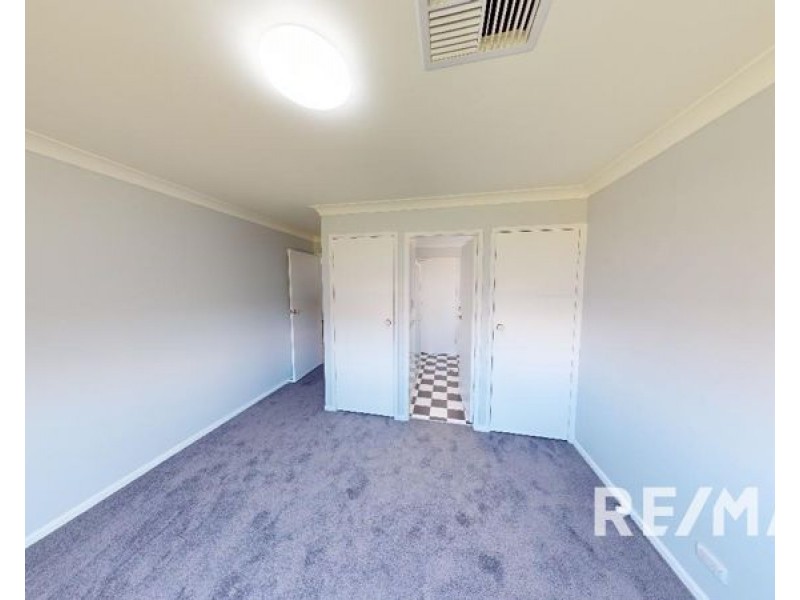 47 Regent Street, Junee NSW 2663