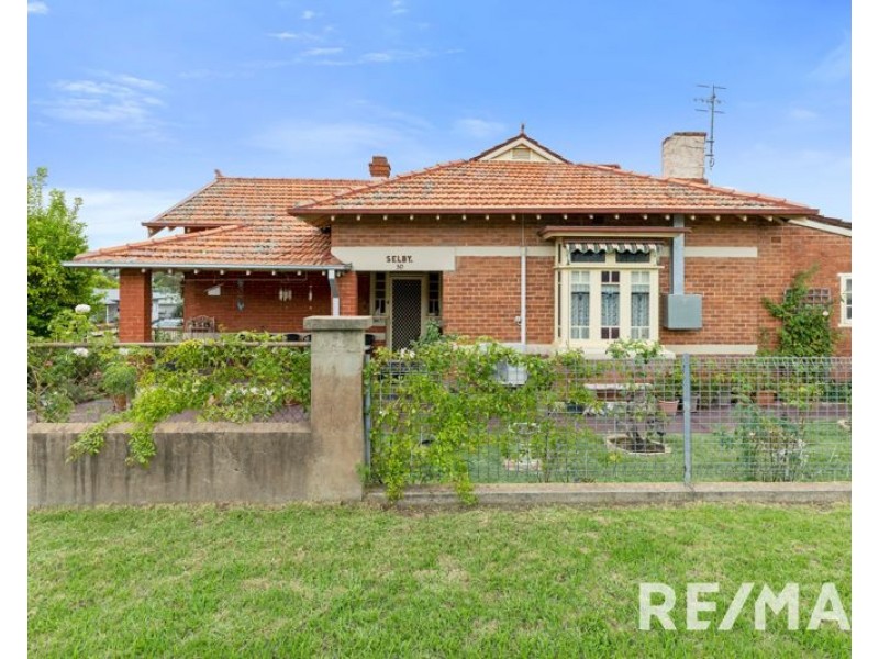 30 George Street, Junee NSW 2663