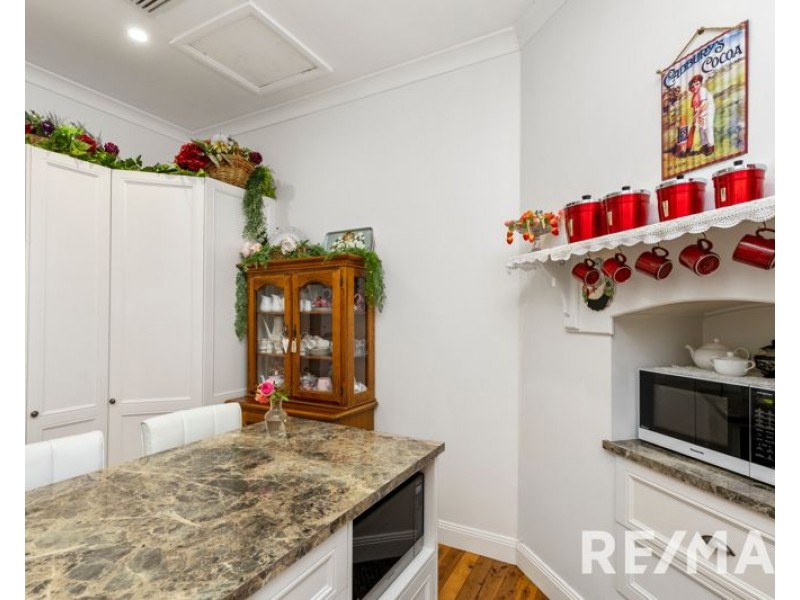 30 George Street, Junee NSW 2663