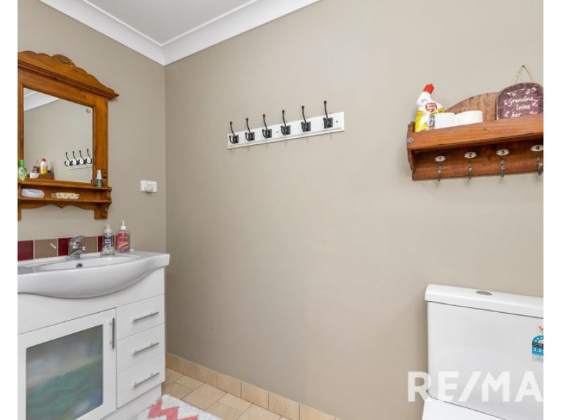 30 George Street, Junee NSW 2663