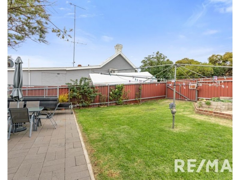 30 George Street, Junee NSW 2663