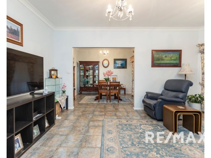 17 De Salis Drive, Junee NSW 2663