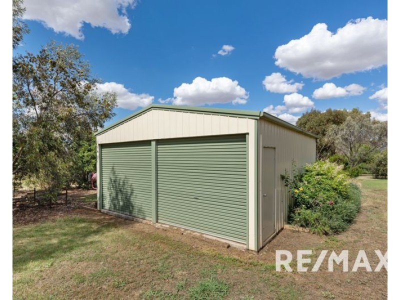 17 De Salis Drive, Junee NSW 2663
