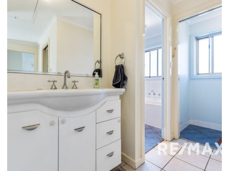 21 Hart Street, Junee NSW 2663