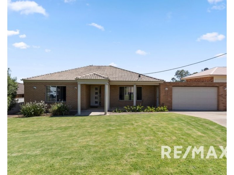21 Hart Street, Junee NSW 2663