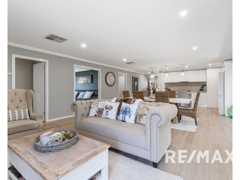 10 Bolton Street, Junee NSW 2663