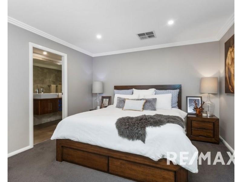 10 Bolton Street, Junee NSW 2663