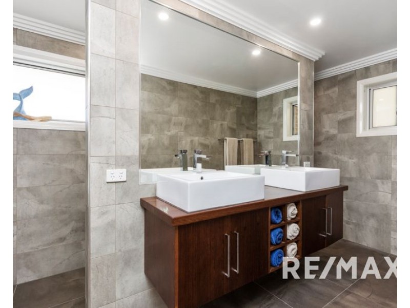 10 Bolton Street, Junee NSW 2663