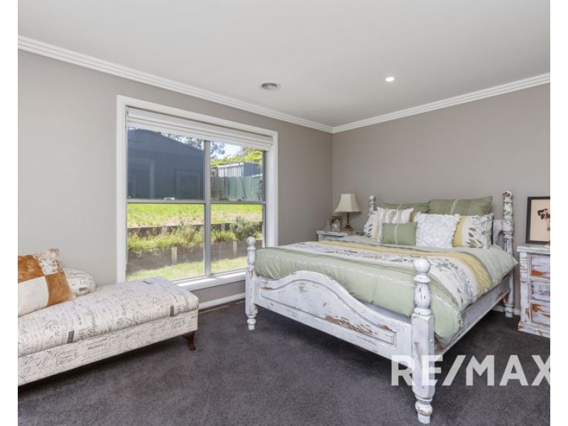 10 Bolton Street, Junee NSW 2663