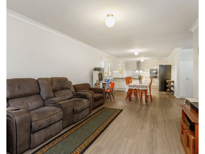 32 Murrulebale Rd, Junee NSW 2663