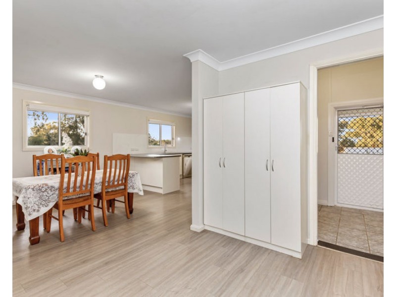 32 Murrulebale Rd, Junee NSW 2663