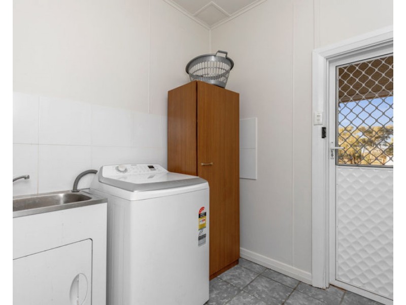 32 Murrulebale Rd, Junee NSW 2663