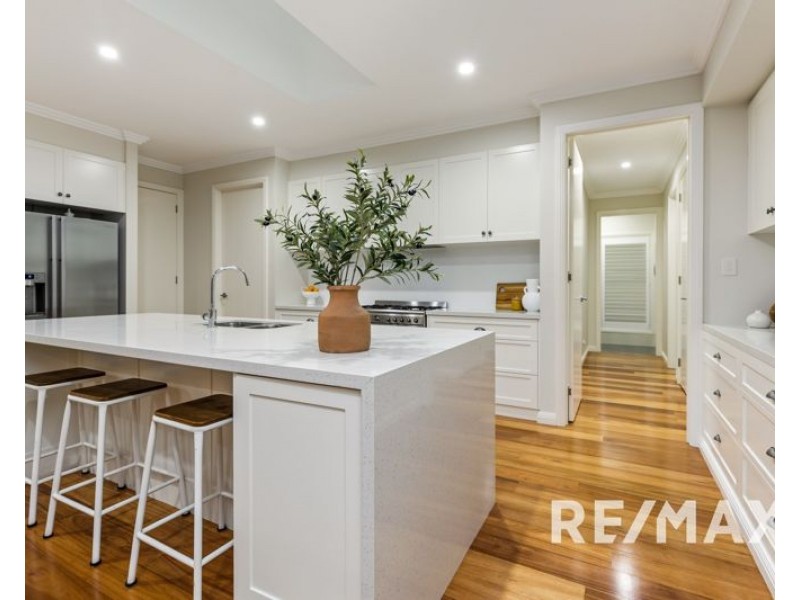 20 Loughan Road, Junee NSW 2663