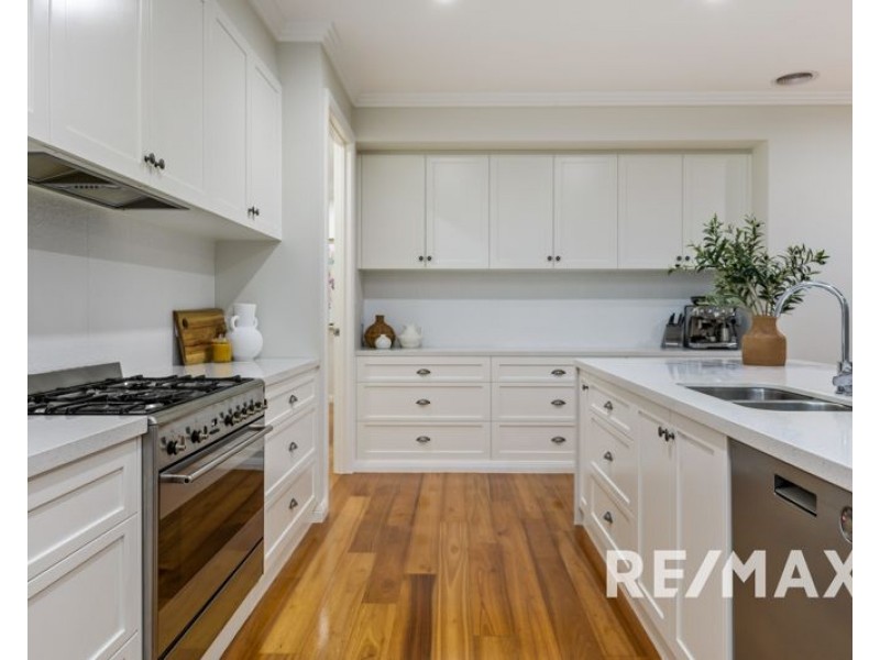 20 Loughan Road, Junee NSW 2663