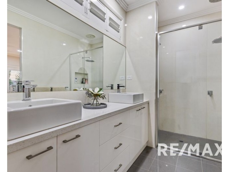 20 Loughan Road, Junee NSW 2663