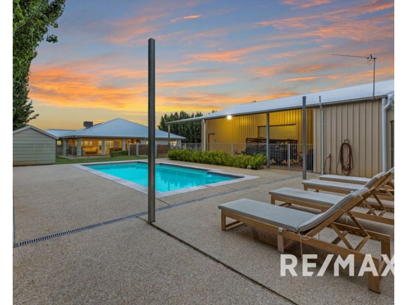 20 Loughan Road, Junee NSW 2663