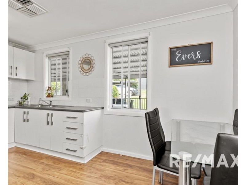 46 Commins Street, Junee NSW 2663