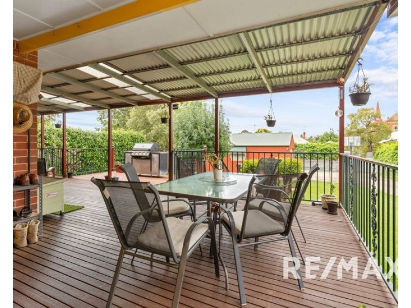 32 Belmore Street, Junee NSW 2663