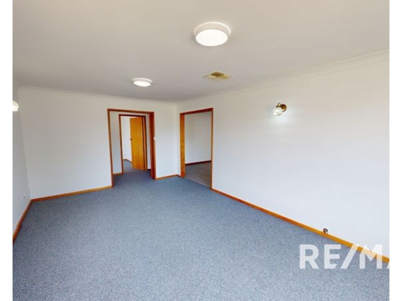 2 Elizabeth Street, Junee NSW 2663