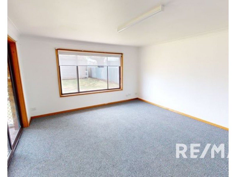 2 Elizabeth Street, Junee NSW 2663
