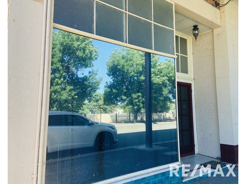 1/6 Humphrys Street, Junee NSW 2663