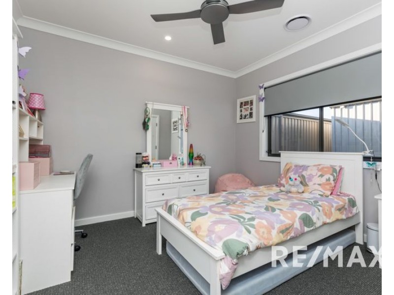 75 John Potts Drive, Junee NSW 2663