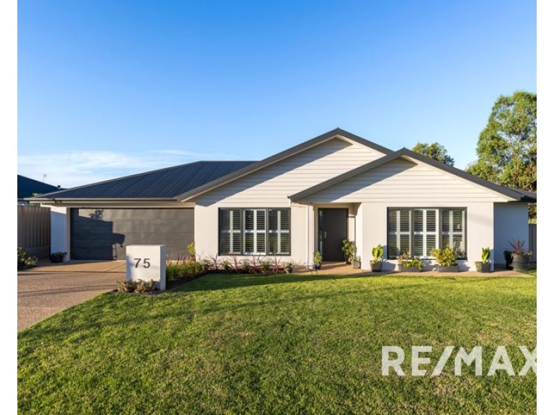 75 John Potts Drive, Junee NSW 2663