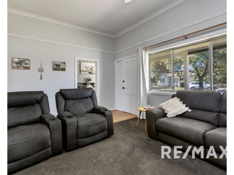 50 Regent Street, Junee NSW 2663